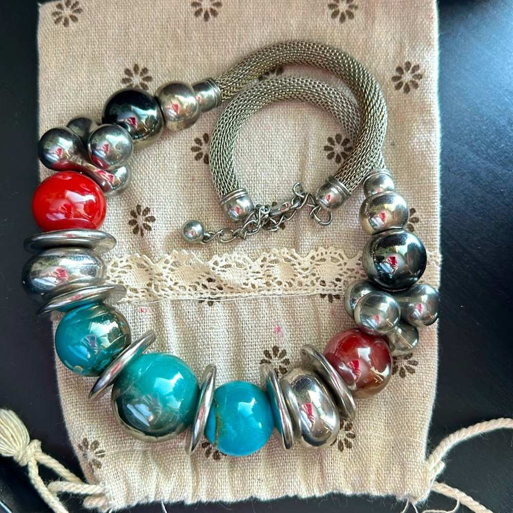 Sliver necklace colourful and stylish